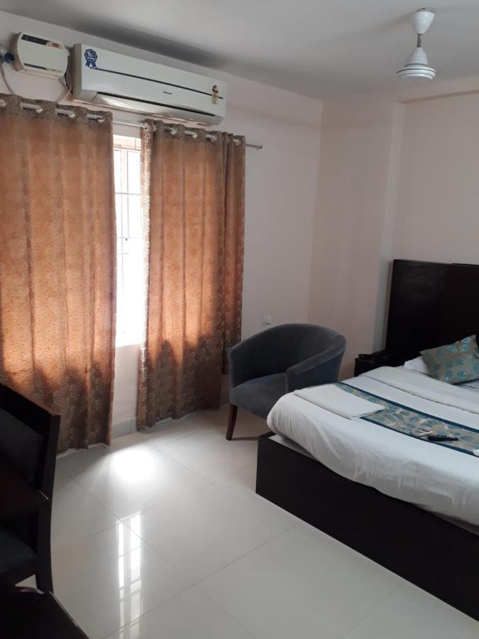 Seaqueen Residency Hotel Chennai Exterior photo